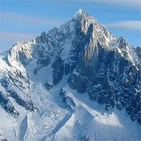 Ngọn núi bị nứt trên dãy Alps có thể sụp đổ bất cứ lúc nào