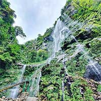 Ngọn thác hùng vĩ ở Lào Cai khiến nhiều người trầm trồ: Không ngờ ở Việt Nam có nơi đẹp như vậy!