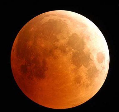 Nguyệt thực: Vì sao mặt trăng lại đỏ và lớn khác thường?