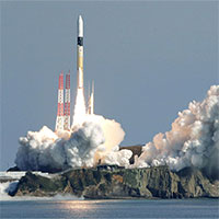 Nhật Bản phóng tên lửa mang tàu đổ bộ thám hiểm Mặt trăng