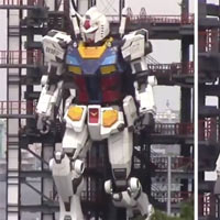 Nhật Bản: Robot khổng lồ cao bằng tòa nhà 6 tầng tự bước đi, quỳ gối