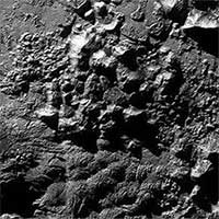 Những ngọn núi lửa băng khổng lồ xuất hiện trên sao Diêm Vương, có thể có sự sống