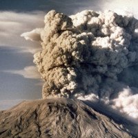 Núi lửa gây chết người nhiều nhất ở Mỹ rục rịch hồi sinh