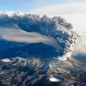 Núi lửa phun trào tại Nhật Bản
