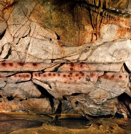 Phát hiện hang động nghệ thuật gần 50000 năm tuổi
