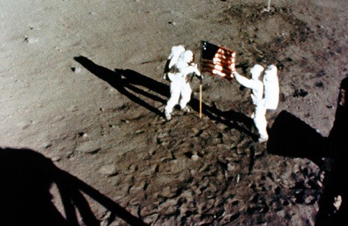 Phi hành gia Buzz Aldrin coi sao Hỏa là mục tiêu trong tương lai của con người