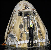 Phi hành gia NASA trở về Trái đất sau 157 ngày trong không gian