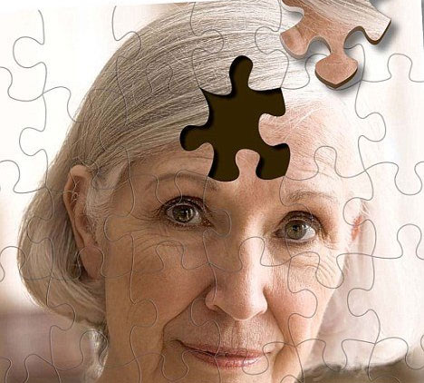 Phụ nữ dễ mắc bệnh Alzheimer gấp đôi đàn ông