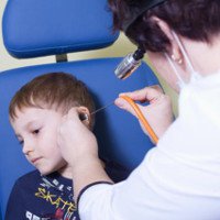 Phương pháp điều trị viêm tai giữa ở trẻ mà không cần uống kháng sinh