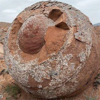 Quả cầu đá bí ẩn ở Tân Cương nằm ngoài khả năng chế tác của con người: Vậy chúng đến từ đâu?