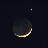 Sao Kim và Mặt trăng khiêu vũ với chòm sao 