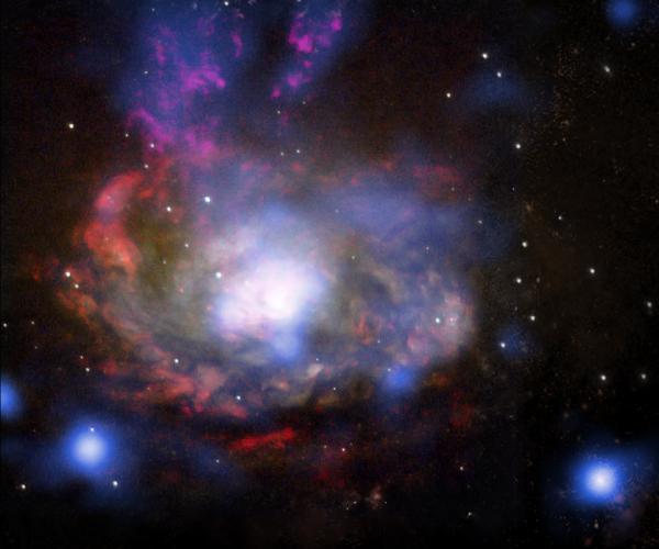 Siêu tân tinh “anh họ” hoang dã của SN 1987A