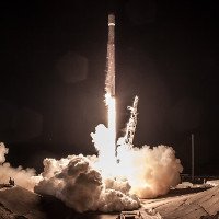 SpaceX sắp phóng 5 tên lửa trong một tháng