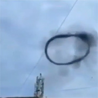 Sự thật về vòng khói đen khổng lồ kỳ lạ bị nghi là UFO xuất hiện trên bầu trời Tứ Xuyên