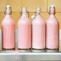 Sự thật sữa của hà mã có màu hồng và đây là lý do