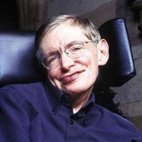 Tại sao Stephen Hawking phản đối ý tưởng liên lạc với người ngoài hành tinh?