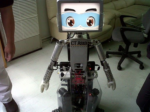 Thái Lan ra mắt robot chăm sóc người tàn tật
