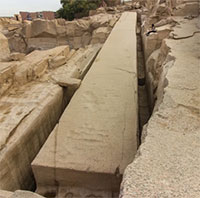 Tháp đá nghìn tấn 3.500 năm chưa từng được dựng lên