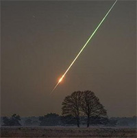 Thiên thạch Sar2667 vụt sáng khi va chạm Trái đất