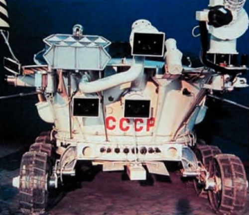 Tìm thấy xe tự hành mất tích 37 năm trên Mặt Trăng