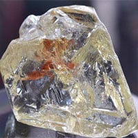 Trung Quốc chế tạo loại thủy tinh cứng hơn kim cương