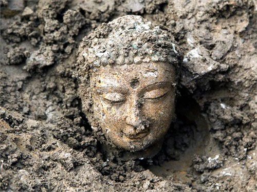 Trung Quốc: Khai quật tượng Phật Bồ Tát 1500 năm tuổi