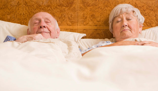Tuổi cao có lợi cho giấc ngủ