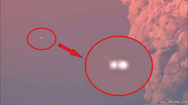 UFO xuất hiện khi núi lửa phun trào ở Chile