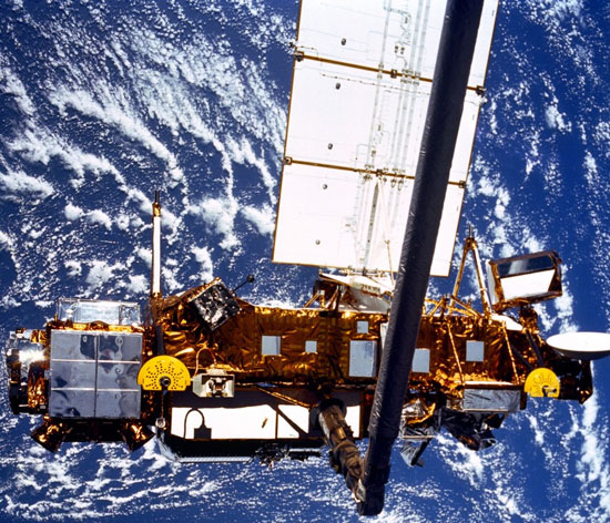 Vệ tinh NASA lao xuống Thái Bình Dương và mất tích