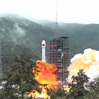 Vệ tinh Trung Quốc kéo vệ tinh khác ra khỏi quỹ đạo