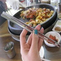 Vì sao người Hàn lại dùng chiếc đũa 
