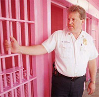 Vì sao nhiều nhà tù ở châu Âu được sơn màu hồng?