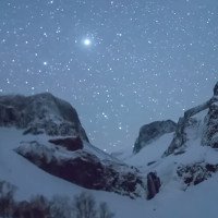 Video: Mưa sao băng Lyrids rực sáng trời đêm Trung Quốc